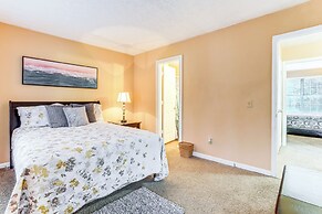 8 Mi to Stone Mountain: Quiet Getaway w/ Deck