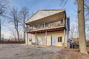 Rustic Apartment w/ Sunset Views in Elkhart!