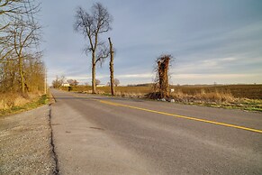 Rustic Apartment w/ Sunset Views in Elkhart!