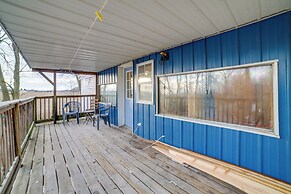 Rustic Apartment w/ Sunset Views in Elkhart!