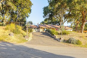 Near San Luis Obispo Wine Country: Mtn-view Haven
