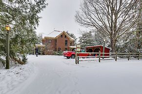 On-site Winery & Historic Charm: Uniontown Escape