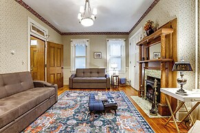 On-site Winery & Historic Charm: Uniontown Escape