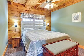 Private Boat Ramp & Dock: Kentucky Lake Cabin!