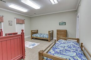 Private Boat Ramp & Dock: Kentucky Lake Cabin!