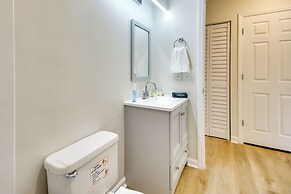 15 Mi to Greensboro: Archdale Condo w/ Fireplace