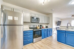 15 Mi to Greensboro: Archdale Condo w/ Fireplace