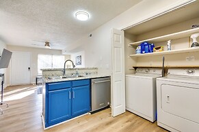 15 Mi to Greensboro: Archdale Condo w/ Fireplace