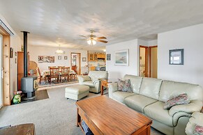 Boat, Grill & Unwind: Lakefront Cayuga Home!