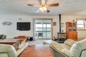 Boat, Grill & Unwind: Lakefront Cayuga Home!