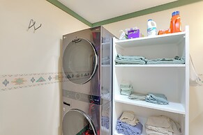 9 Mi to Lake Carlsbad: Pet-friendly Apt