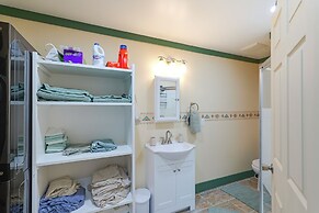 9 Mi to Lake Carlsbad: Pet-friendly Apt