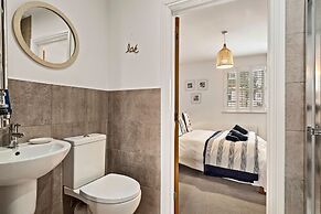 Maes-y-berllan - Close to Village and Beach