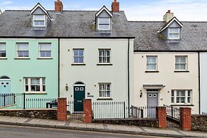 Maes-y-berllan - Close to Village and Beach