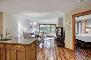 Bright, Mountain Modern Breckenridge Condo 1 Bedroom Condo