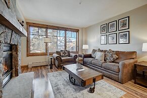 Cozy Ski Chalet With Large Balcony 1 Bedroom Condo