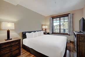 Cozy Ski Chalet With Large Balcony 1 Bedroom Condo