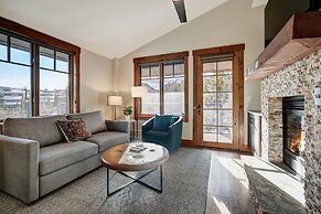 Beautifully Updated Mountain Chic Condo 1 Bedroom Condo