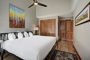 Beautifully Updated Mountain Chic Condo 1 Bedroom Condo