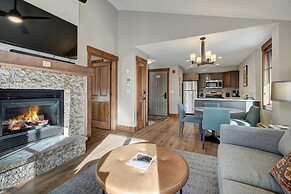 Beautifully Updated Mountain Chic Condo 1 Bedroom Condo