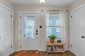 Dean's Retreat At Georgetown 3 Bedroom Dean's Retreat in Georgetown Sp