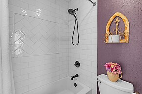 Dean's Retreat At Georgetown 3 Bedroom Dean's Retreat in Georgetown Sp