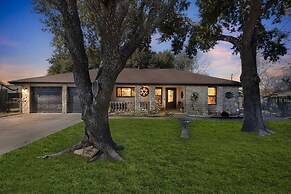 Dean's Retreat At Georgetown 3 Bedroom Dean's Retreat in Georgetown Sp