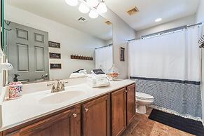 Desert Oasis W/ Pool & Stunning Mountain Views 4 Bedroom Home