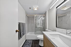 Chic Dt Honolulu Executive Condo 1 Bedroom Condo