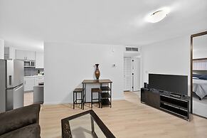 Chic Dt Honolulu Executive Condo 1 Bedroom Condo