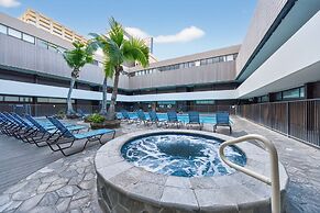 Chic Dt Honolulu Executive Condo 1 Bedroom Condo