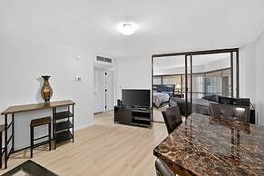 Chic Dt Honolulu Executive Condo 1 Bedroom Condo