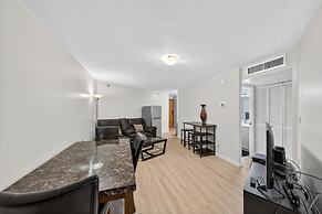 Chic Dt Honolulu Executive Condo 1 Bedroom Condo