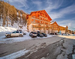 Apartment in French Alps With Heated Pool