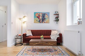 Deluxe 1 Bed Apartment, London