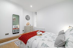 Deluxe 1 Bed Apartment, London