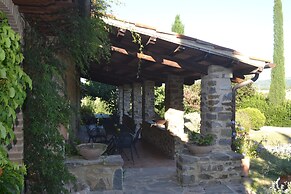 Cottage in Tuscany With Private Pool & Wine