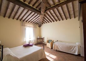 Cottage in Tuscany With Private Pool & Wine