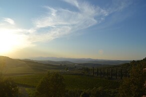 Cottage in Tuscany With Private Pool & Wine