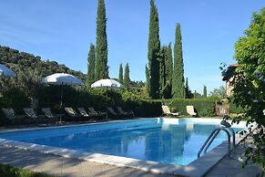 Cottage in Tuscany With Private Pool & Wine