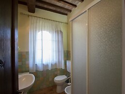 Cottage in Tuscany With Private Pool & Wine