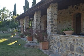 Cottage in Tuscany With Private Pool & Wine