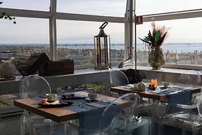 Ambasciatori Suite Hotel