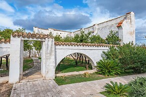 Nella Apartment With Pool