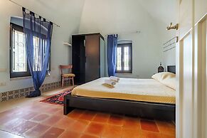 Nella Apartment With Pool