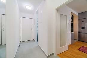 Modern Oasis With Terrace