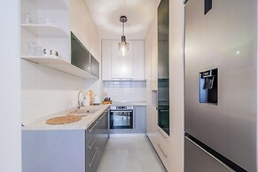 Modern Oasis With Terrace