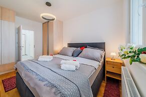 Modern Oasis With Terrace