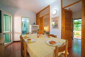 Alba Apartment With Pool and Sea