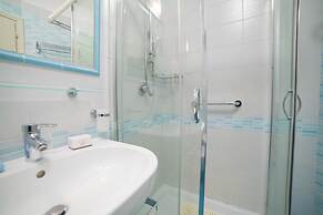 Alba Apartment With Pool and Sea